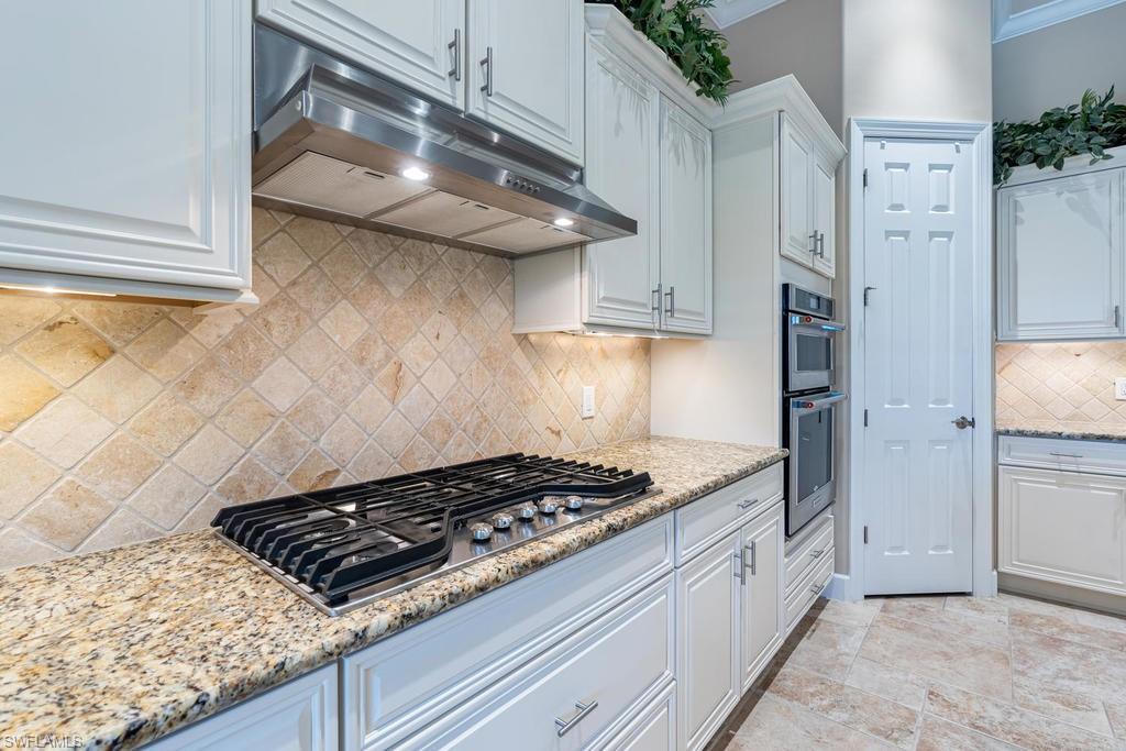 CAMDEN LAKES - Residential