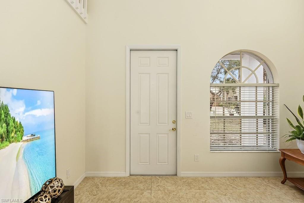 CORAL LAKES - Residential