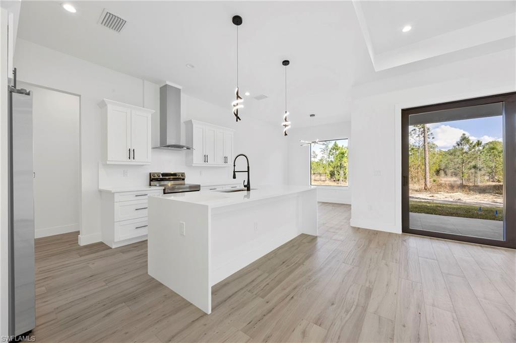 GOLDEN GATE ESTATES - Residential