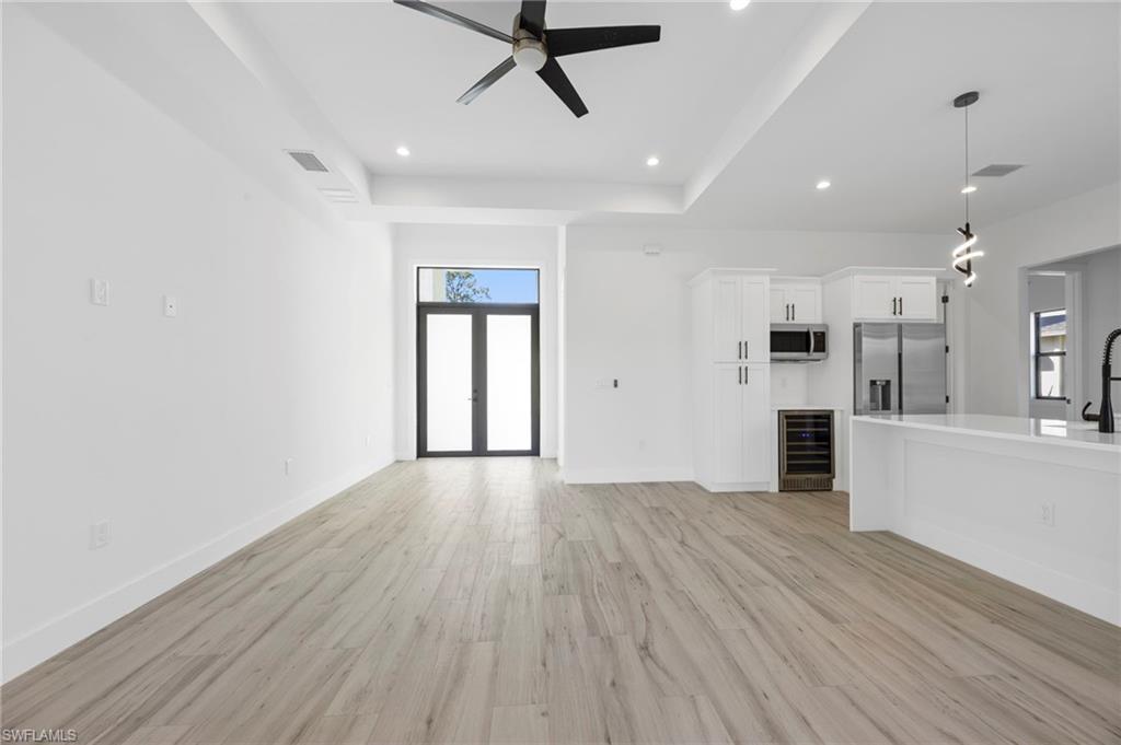 GOLDEN GATE ESTATES - Residential