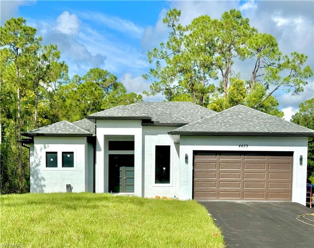 Photo of 4622 Everglades BLVD N, NAPLES, FL 34120 (MLS # 226005348)