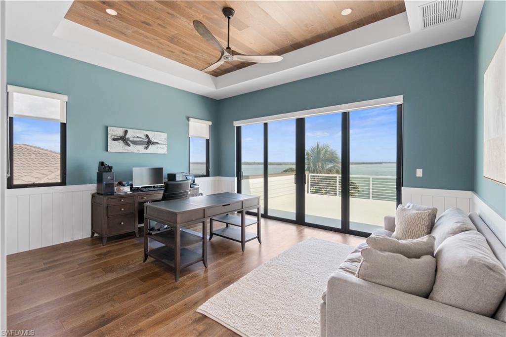 LAGUNA SHORES - Residential