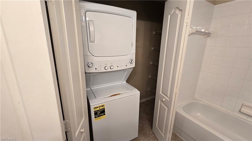 TOWNHOMES AT STONEYBROOK - Residential