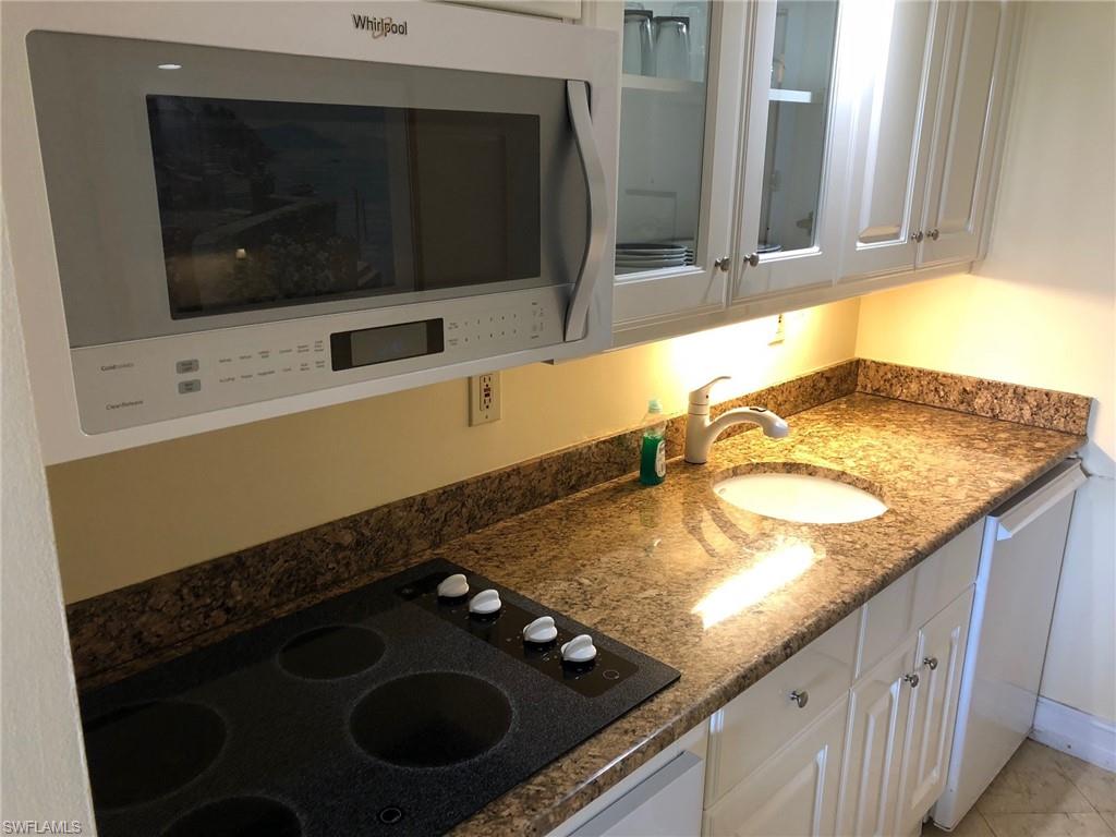 MARCO BEACH OCEAN RESORT - Residential