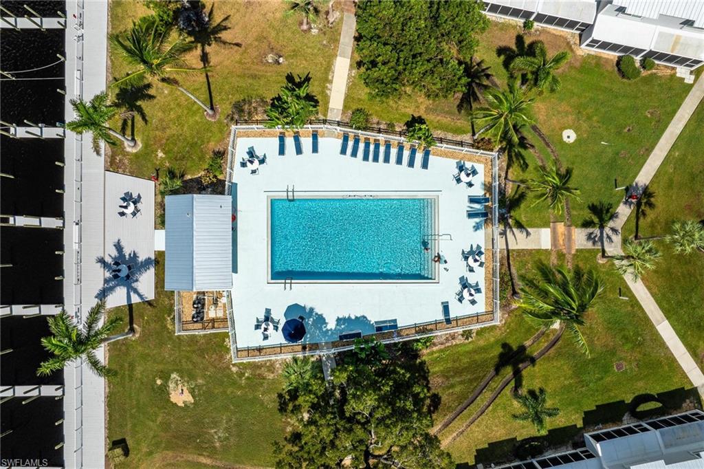 BOARDWALK CAPER - Residential