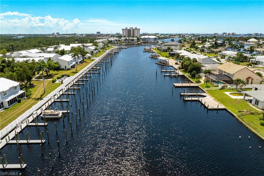 BOARDWALK CAPER - Residential