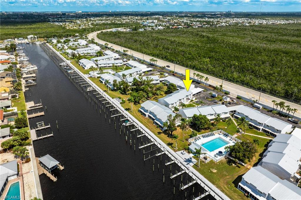 BOARDWALK CAPER - Residential