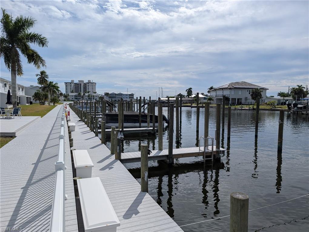 BOARDWALK CAPER - Residential