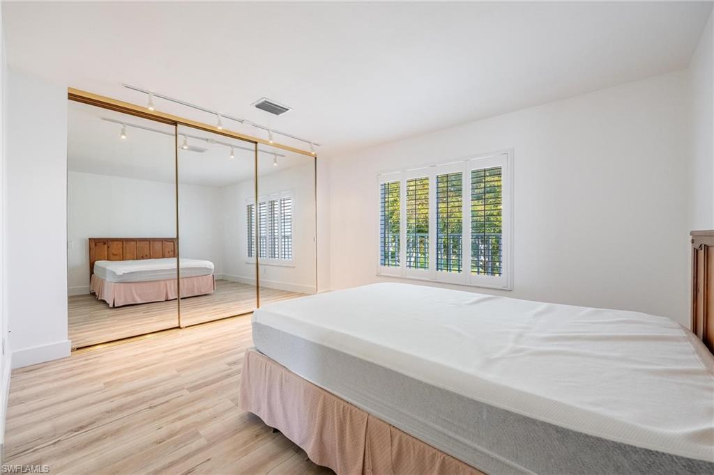 BOARDWALK CAPER - Residential