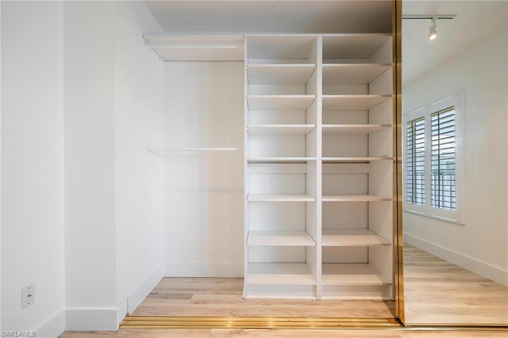 BOARDWALK CAPER - Residential