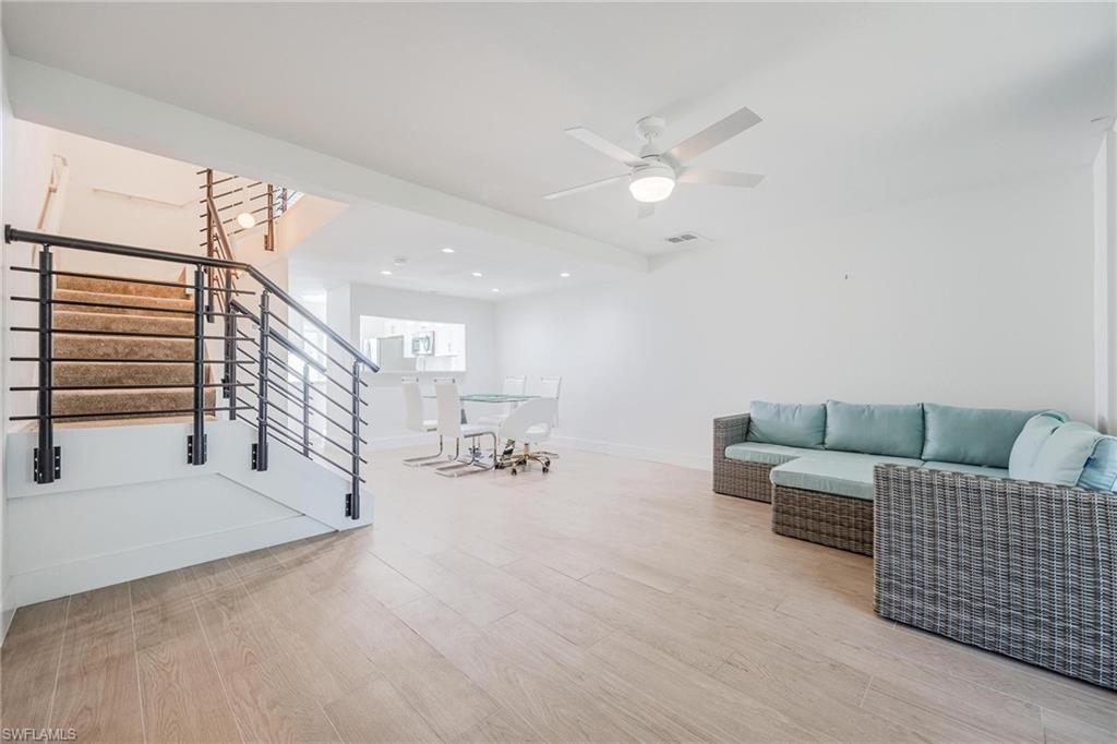 BOARDWALK CAPER - Residential