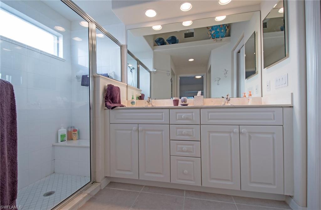 IBIS COVE - Residential