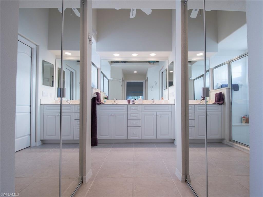 IBIS COVE - Residential