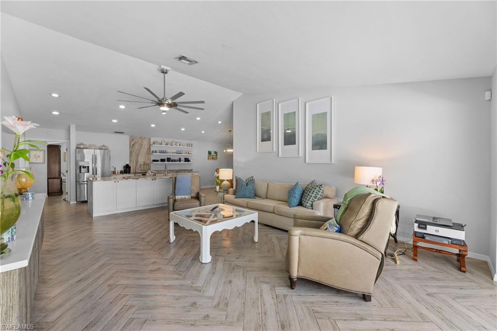 PINEWOODS - Residential Lease