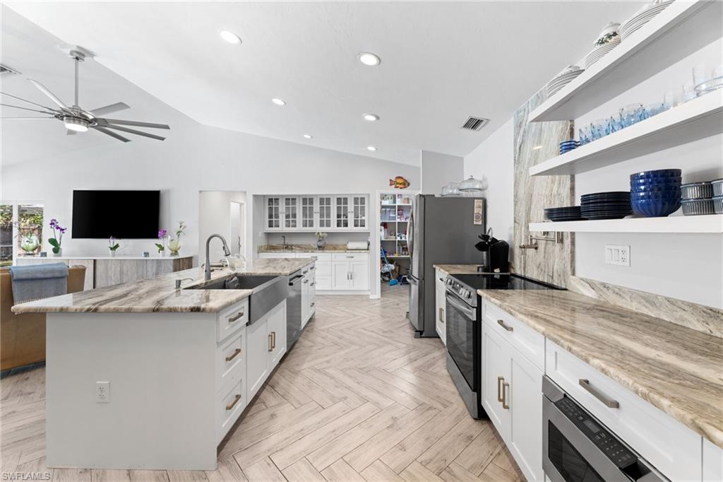 PINEWOODS - Residential Lease