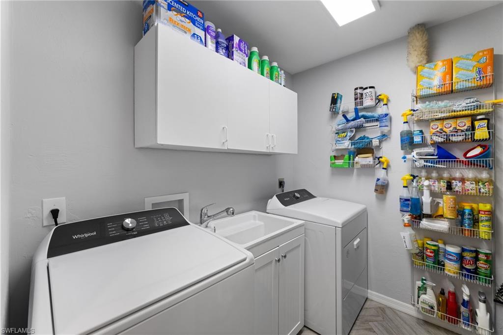 PINEWOODS - Residential Lease