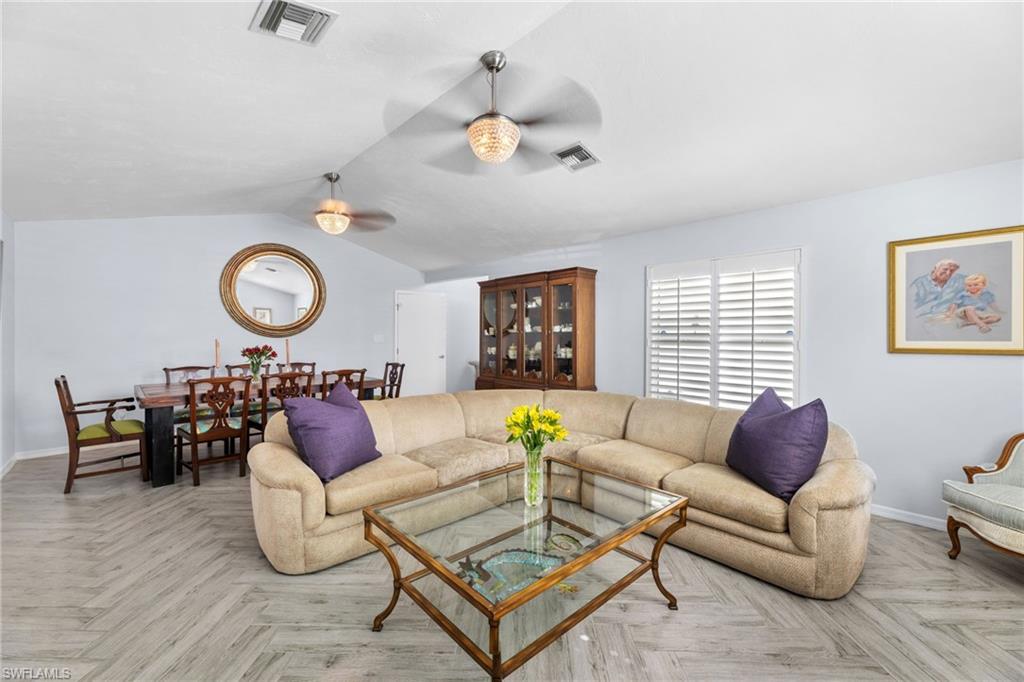 PINEWOODS - Residential Lease