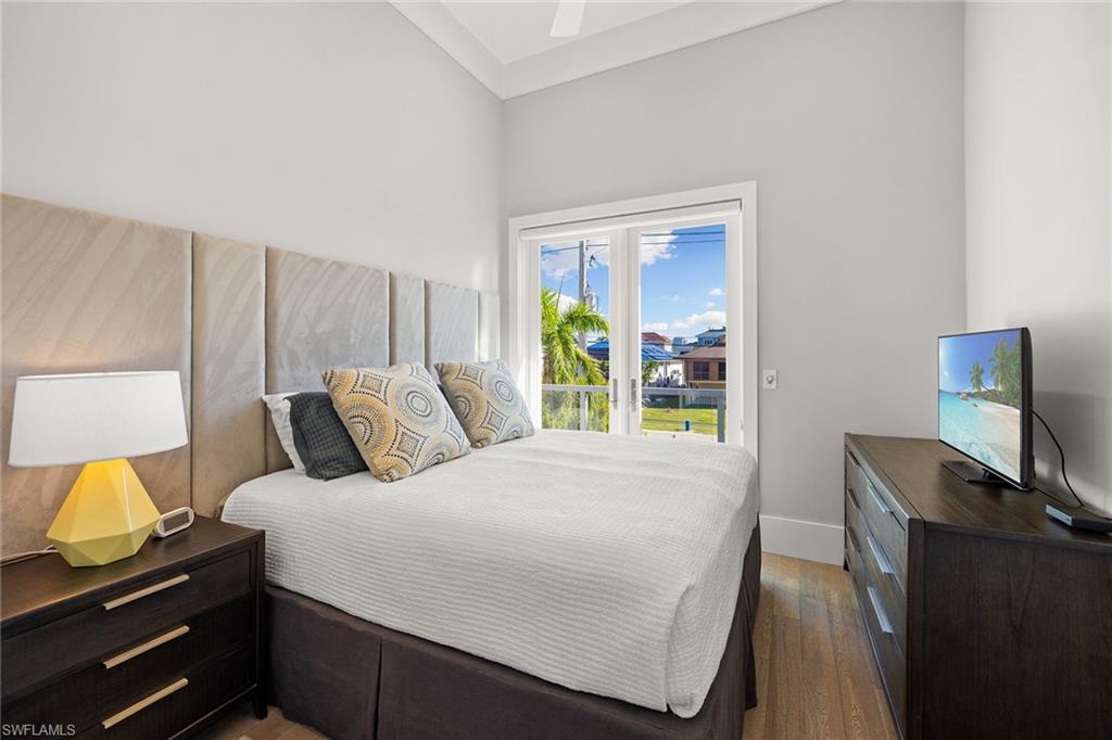 BONITA BEACH - Residential