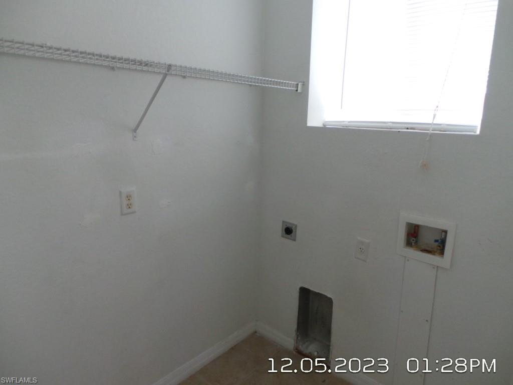 COLONNADE AT FORUM - Residential