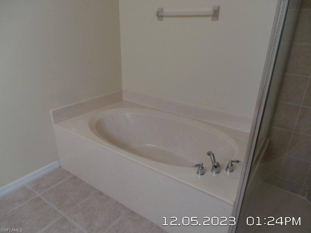 COLONNADE AT FORUM - Residential