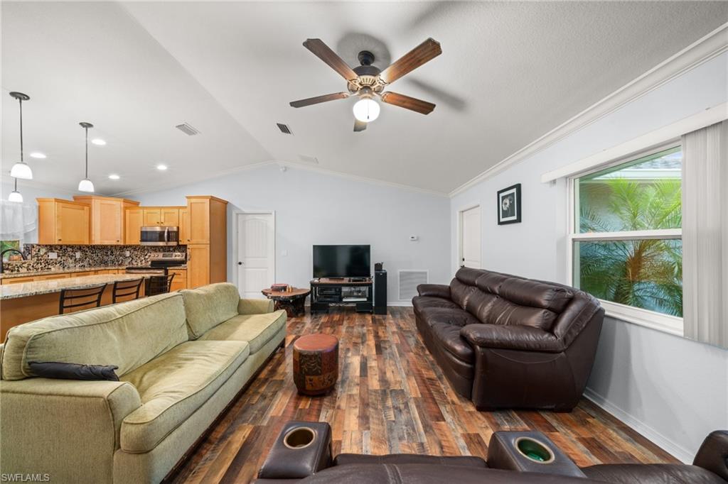 PLACID LAKES - Residential