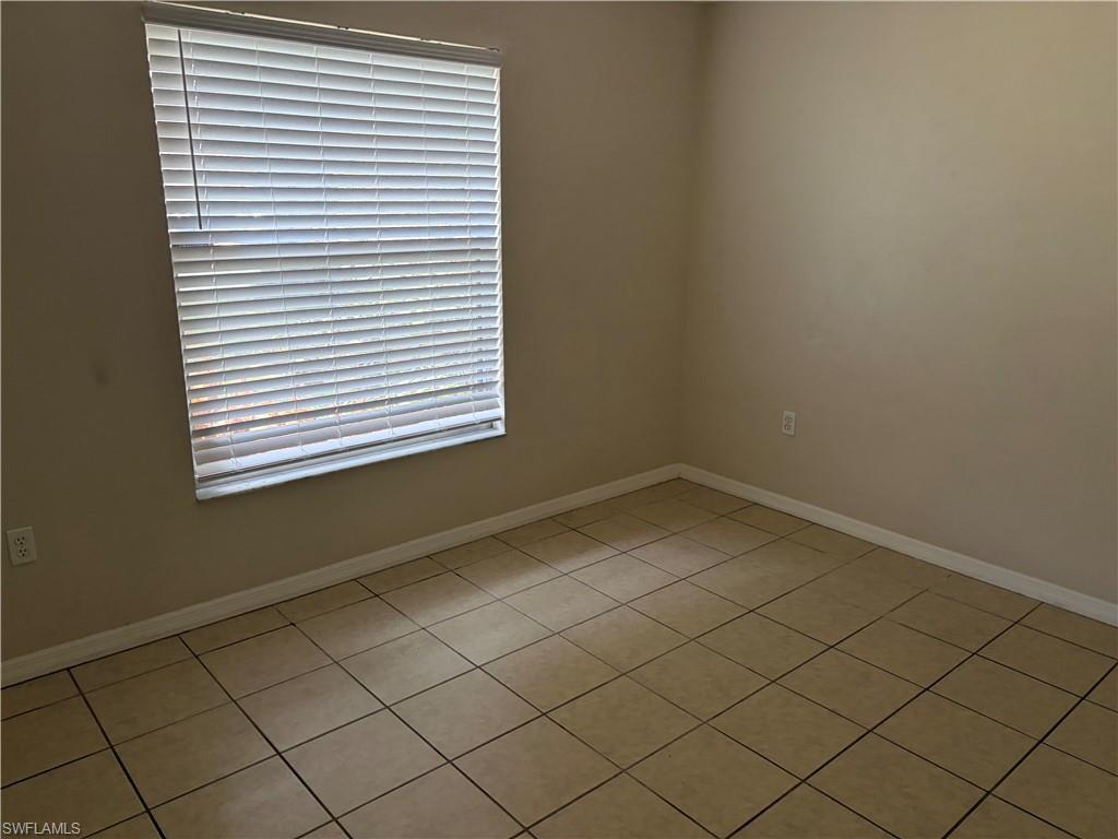 SAN CARLOS PARK - Residential