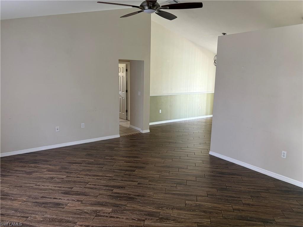 SAN CARLOS PARK - Residential