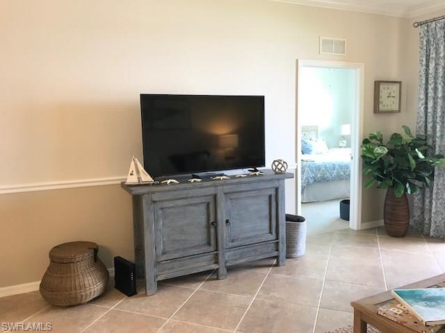 BONITA NATIONAL GOLF AND COUNTRY CLUB - Residential Lease