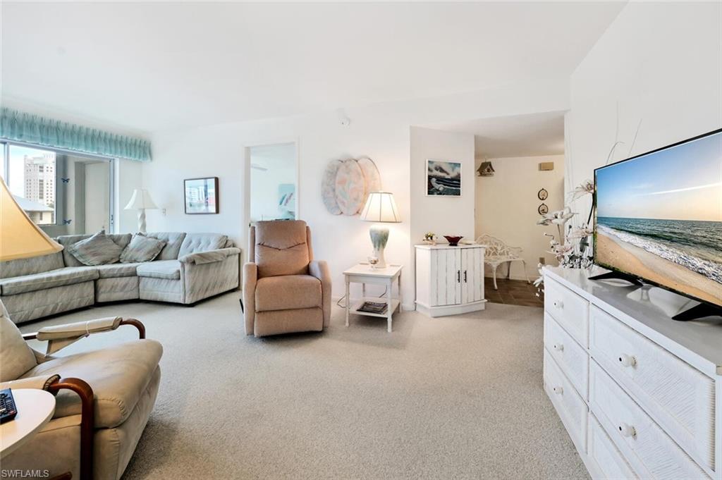 MARISOL PLAZA - Residential