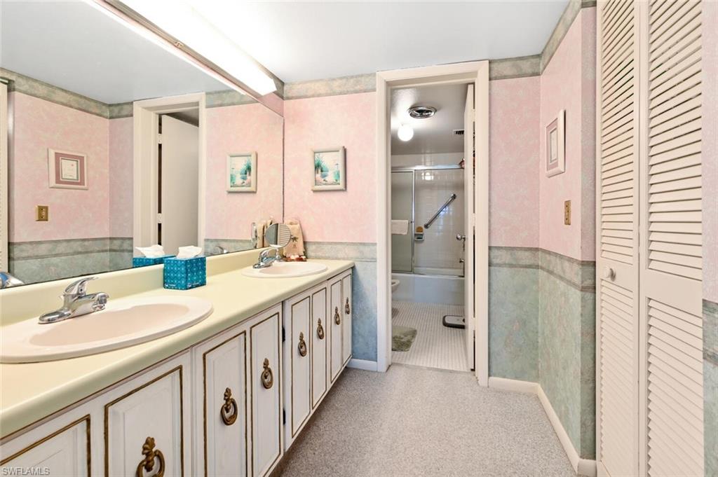 MARISOL PLAZA - Residential