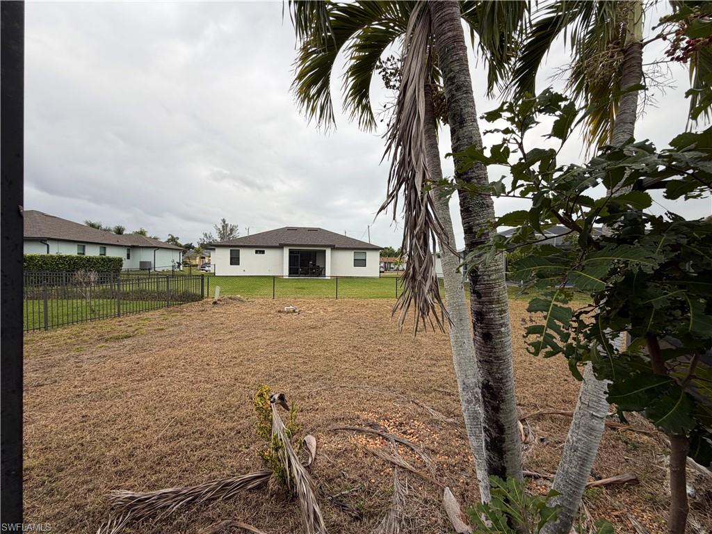 CAPE CORAL - Residential