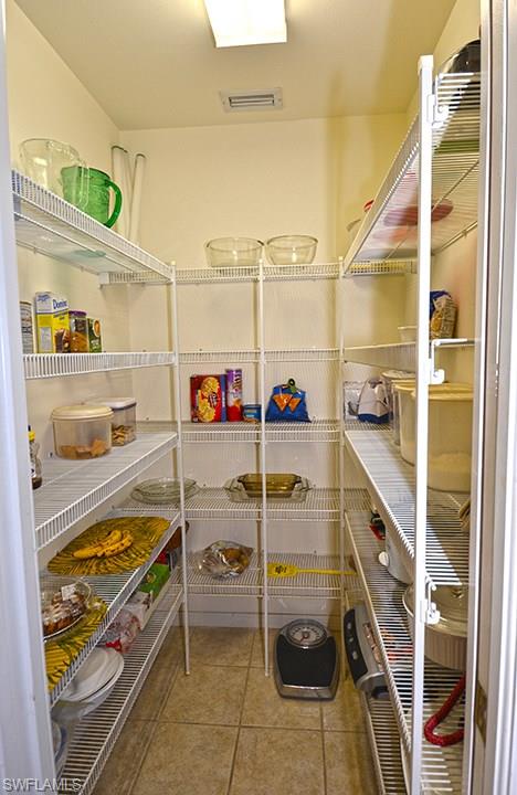 CASA DEL LAGO - Residential