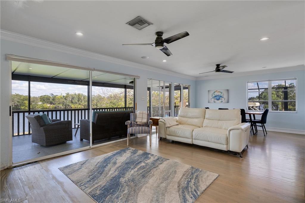 RIVER OAKS - Residential