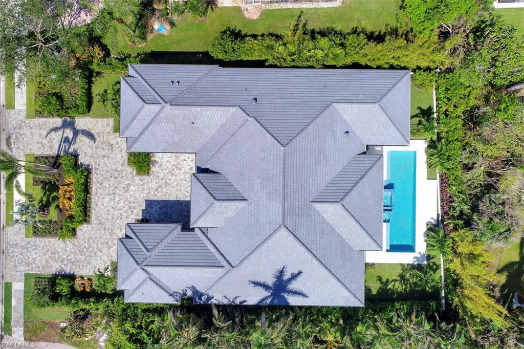 MOORINGS - Residential