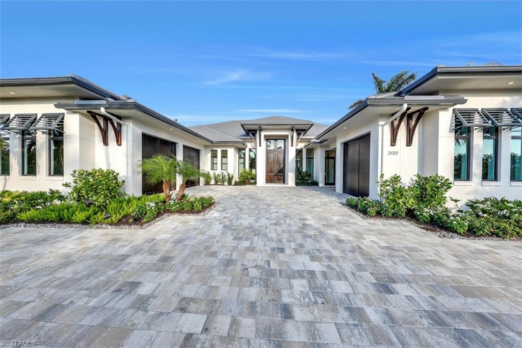 MOORINGS - Residential