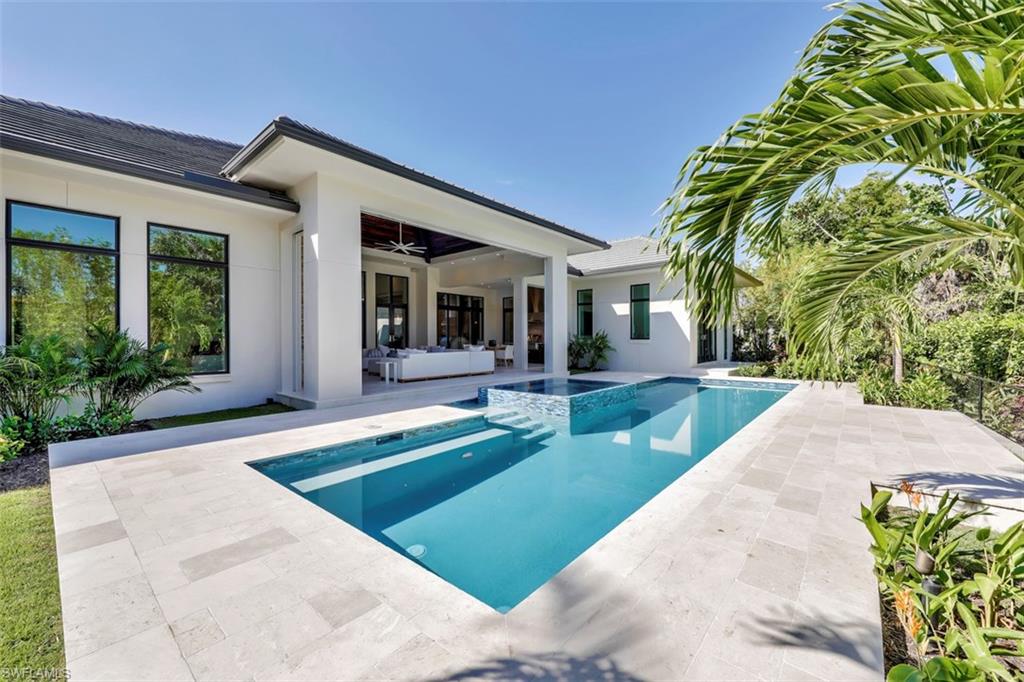 MOORINGS - Residential