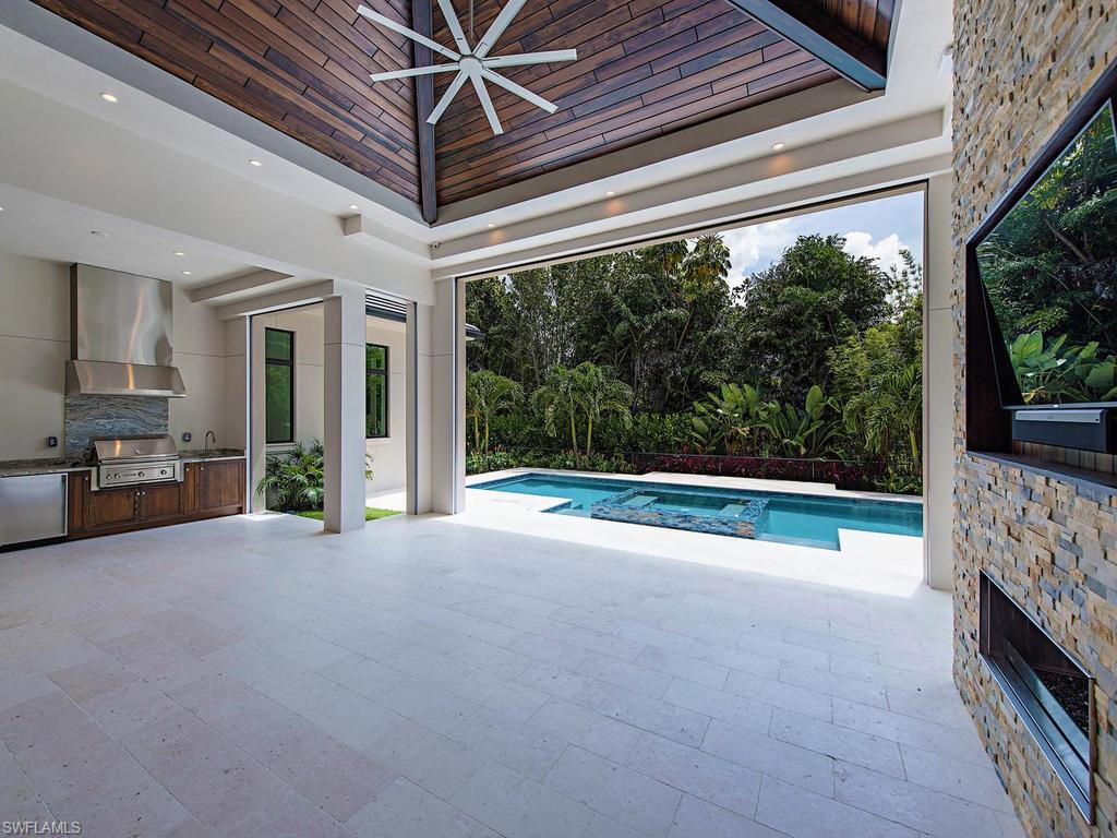 MOORINGS - Residential