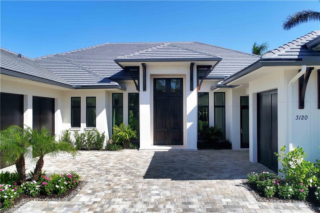 MOORINGS - Residential