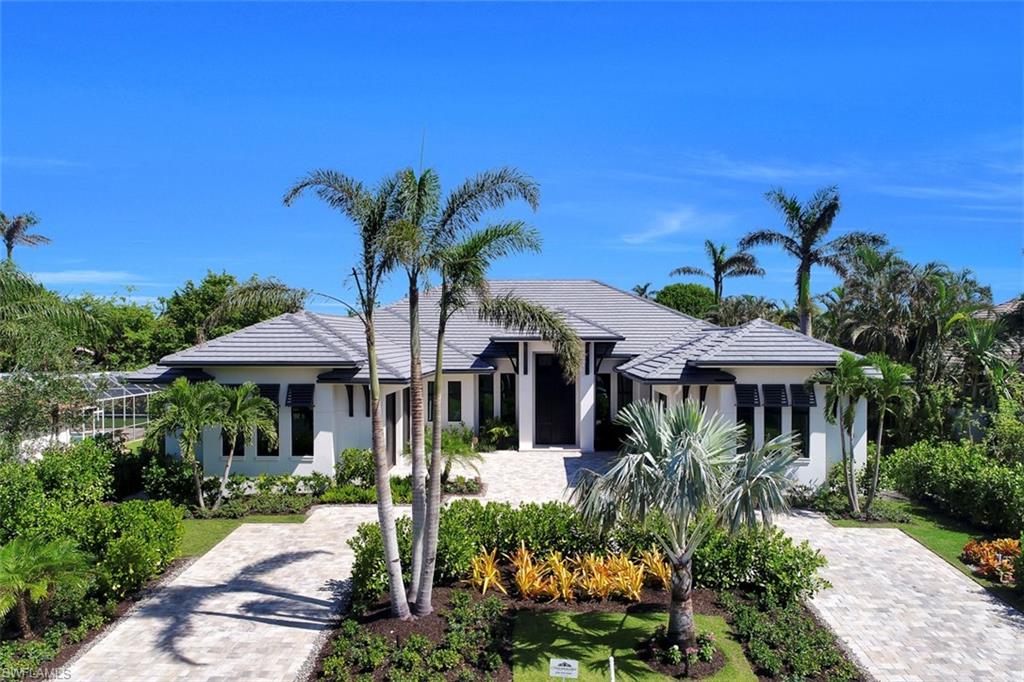 MOORINGS - Residential