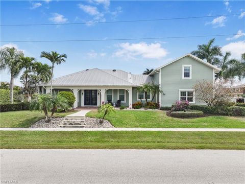 1767 Hummingbird CT MARCO ISLAND FL 34145