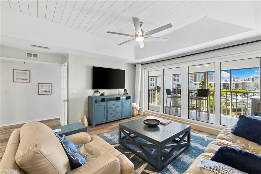 9101 Vanderbilt DR 302