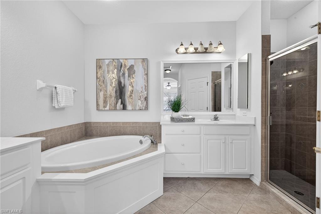 REFLECTION LAKES OF NAPLES - Residential