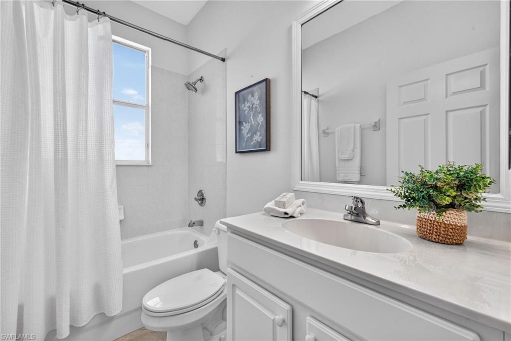 REFLECTION LAKES OF NAPLES - Residential