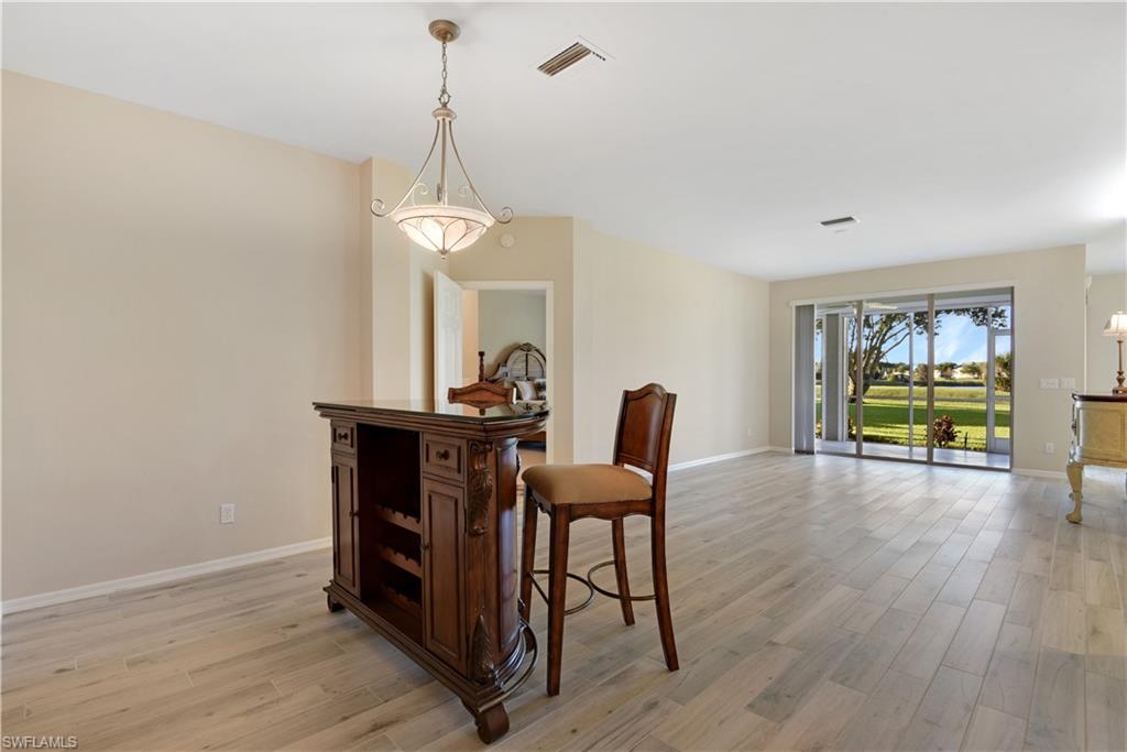 CLUBSIDE - Residential