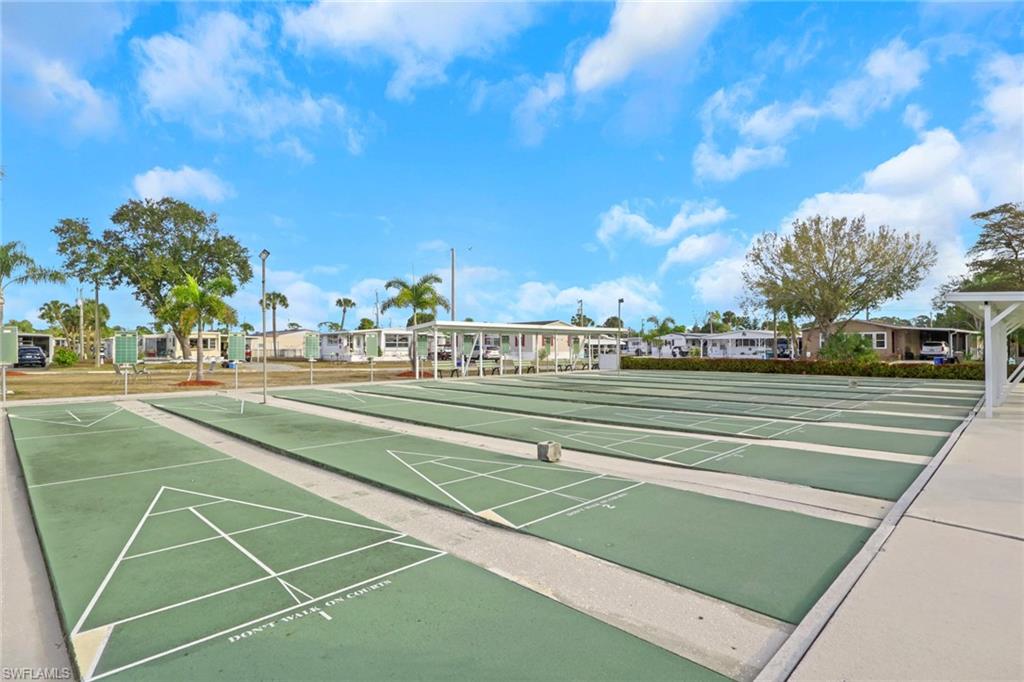 CARRIAGE VILLAGE - Residential