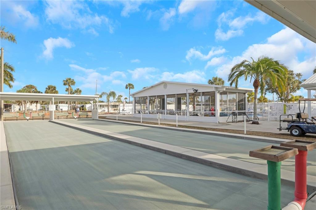 CARRIAGE VILLAGE - Residential