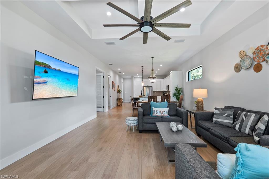 NAPLES VILLAS - Residential Lease