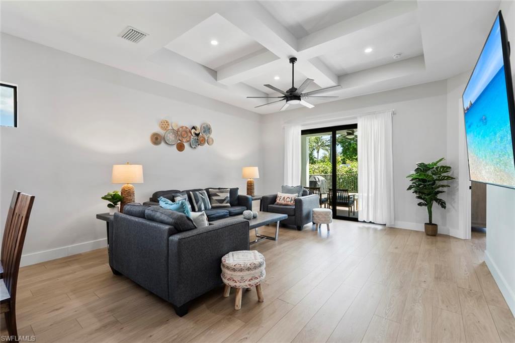 NAPLES VILLAS - Residential Lease