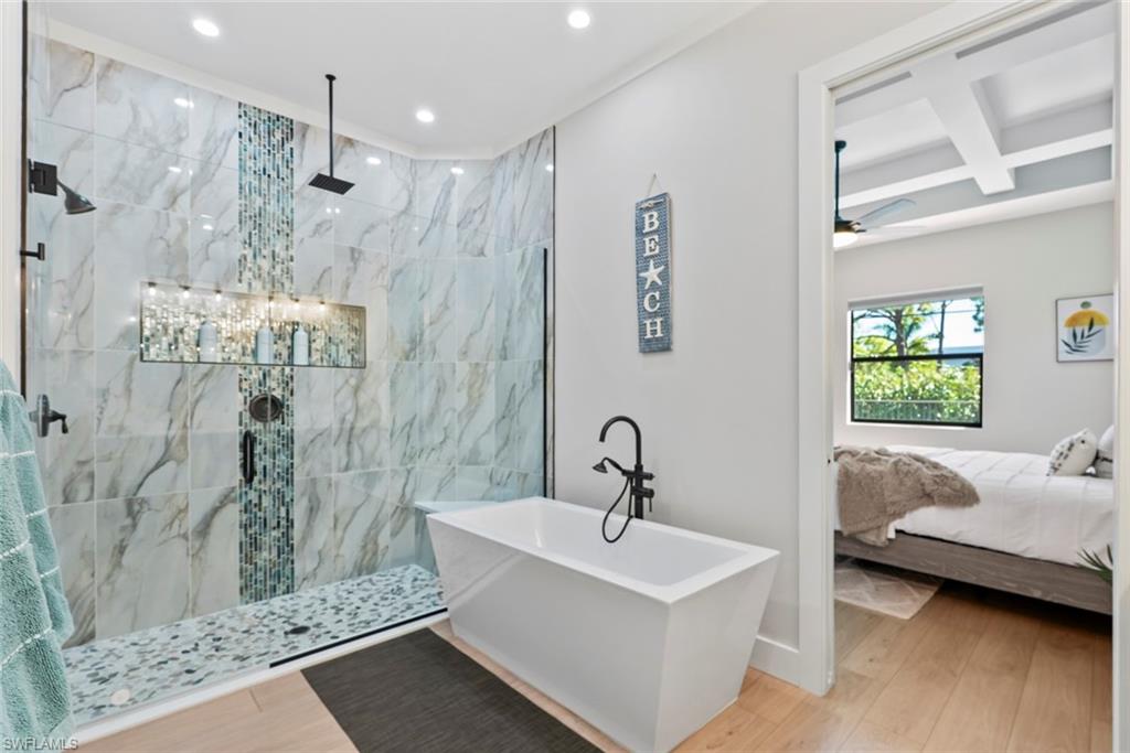 NAPLES VILLAS - Residential Lease