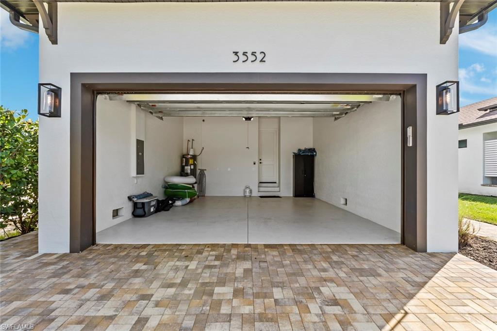 NAPLES VILLAS - Residential Lease